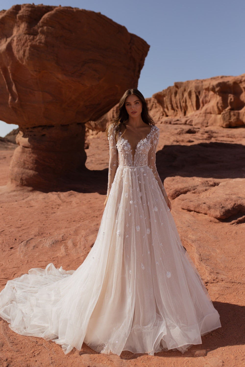 Charlotte #2601 – Julie Vino Red Rock Wedding Dress