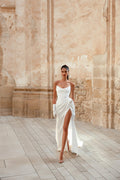 Diana #2663 – Romanzo by Julie Vino Wedding Dress