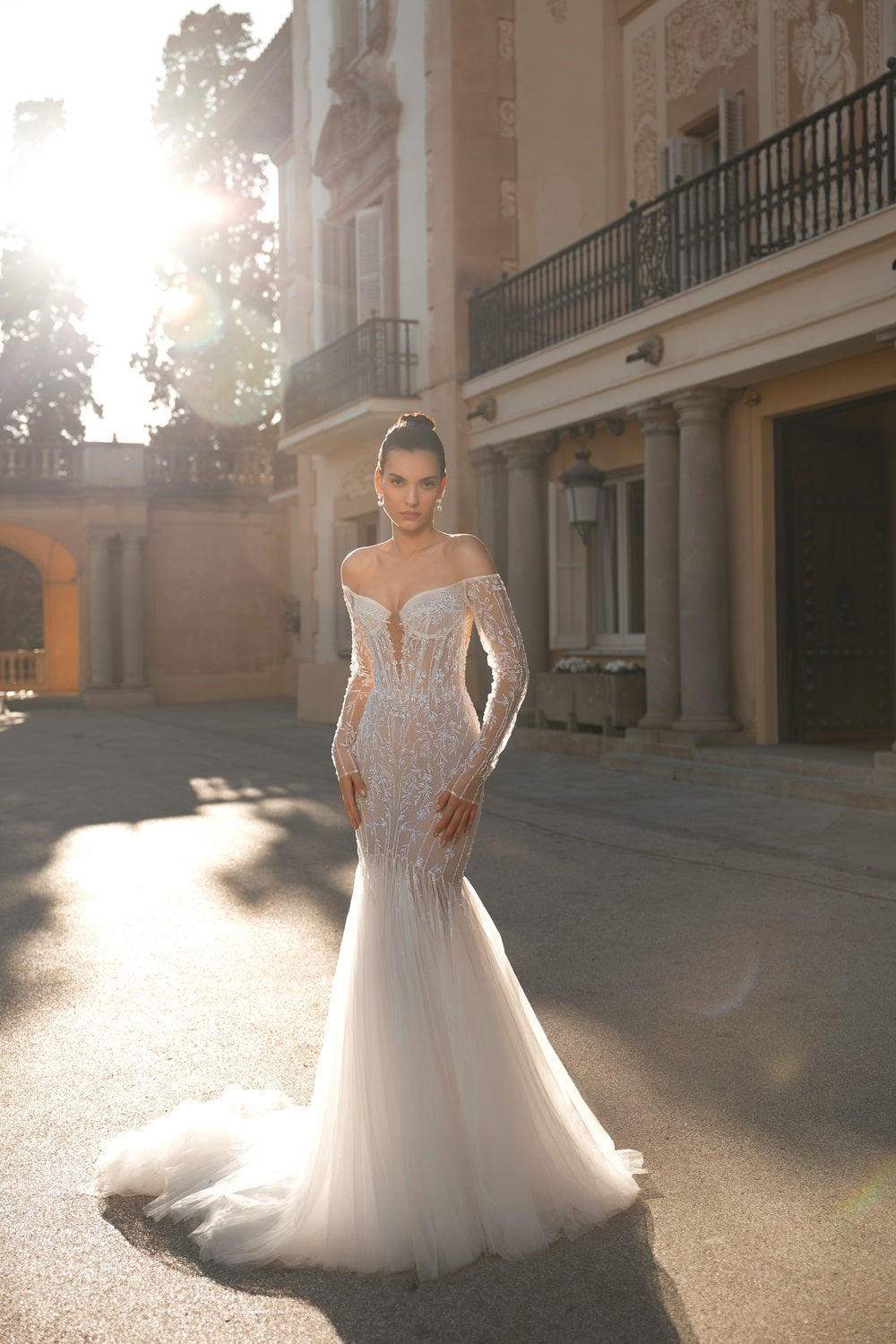 Angelina #2707 – Julie Vino Wedding Dress