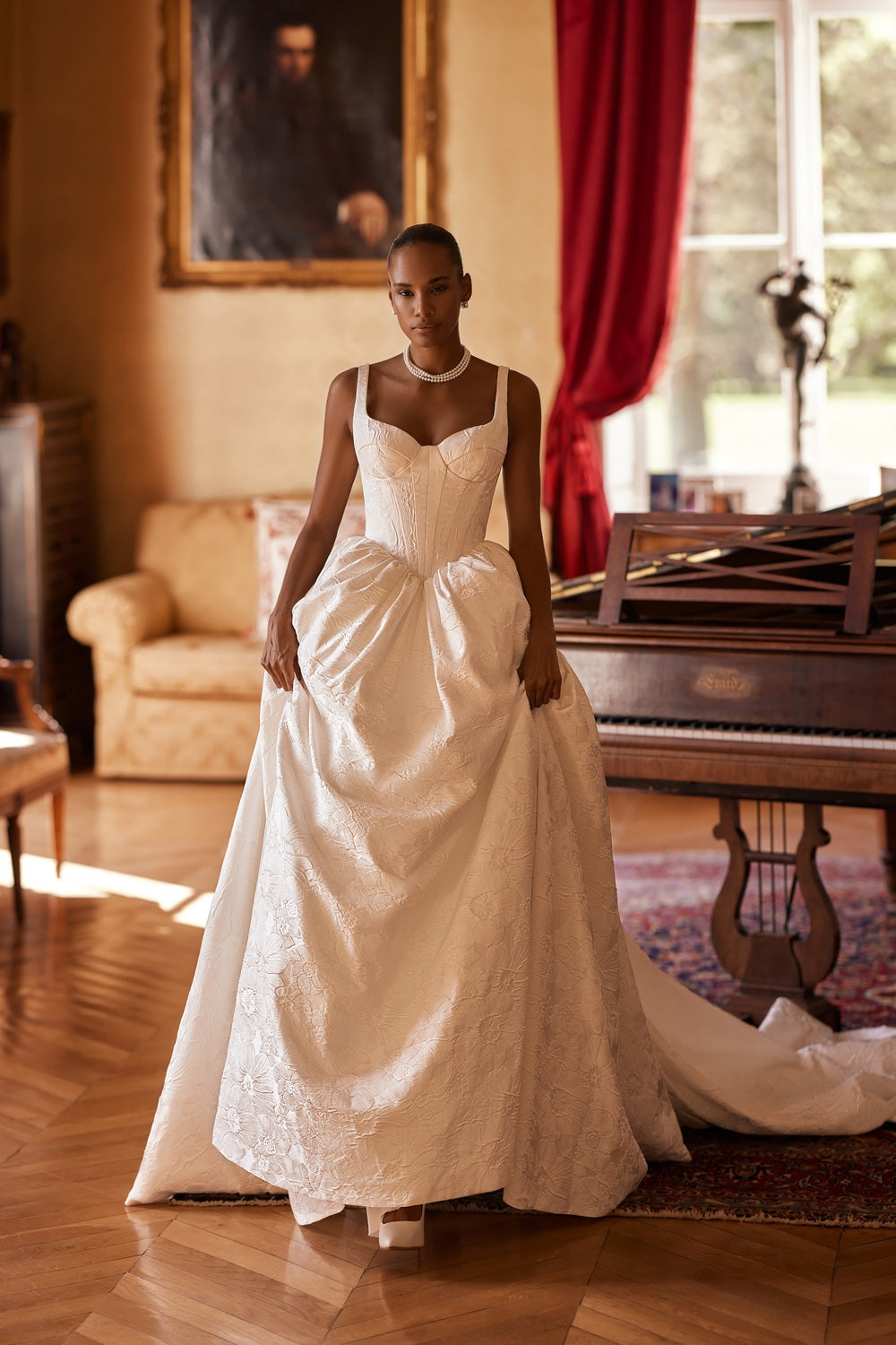 Antoinette #2957 – Julie Vino Romanzo Wedding Dress