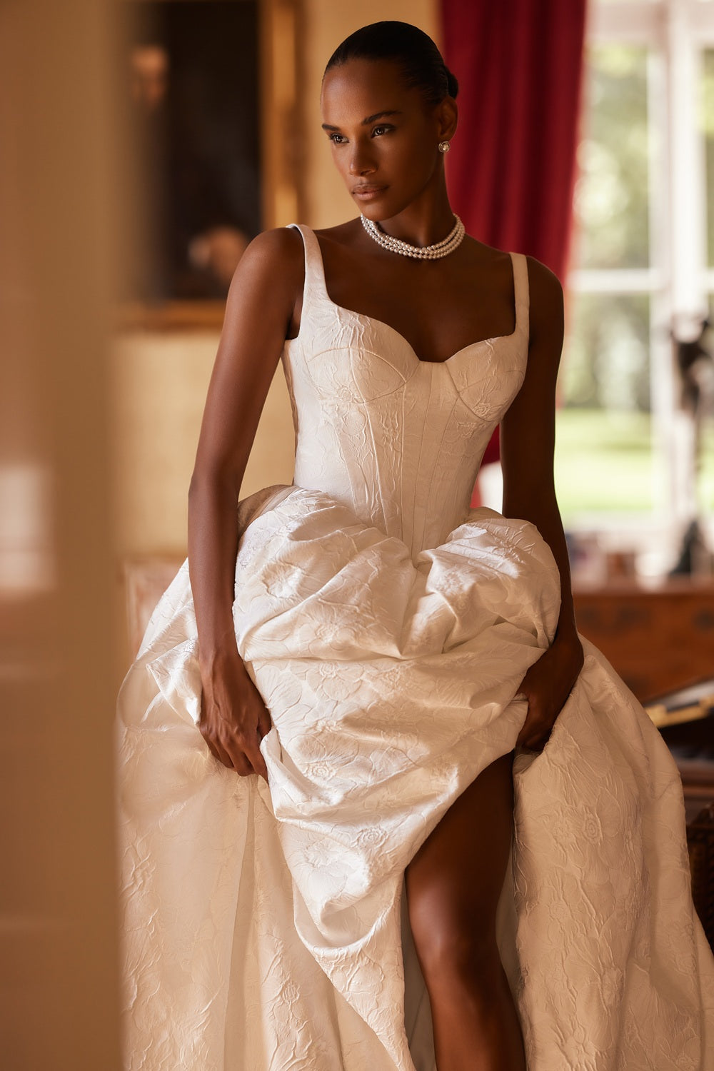 Antoinette #2957 – Julie Vino Romanzo Wedding Dress