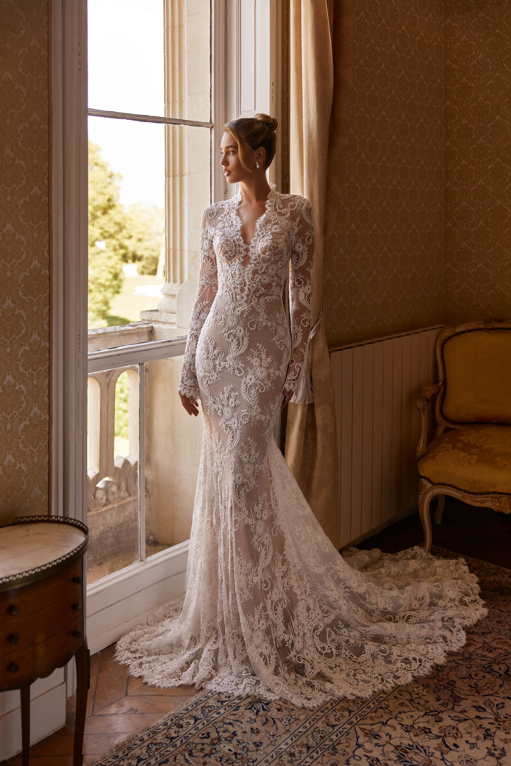 Emilienne #2956 – Julie Vino Romanzo Wedding Dress