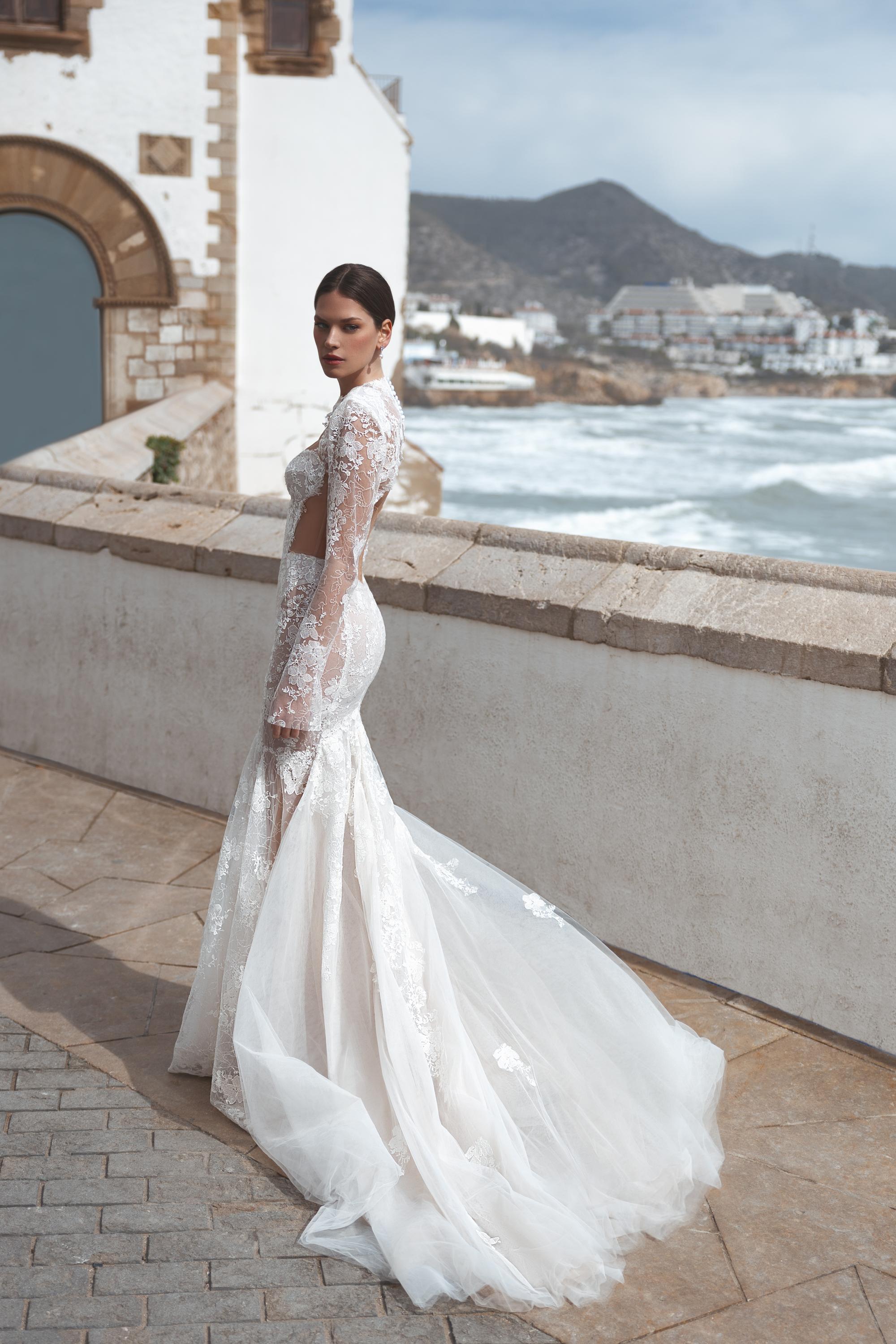 Bailey MB25-6 – Mimosa by Julie Vino Wedding Dress