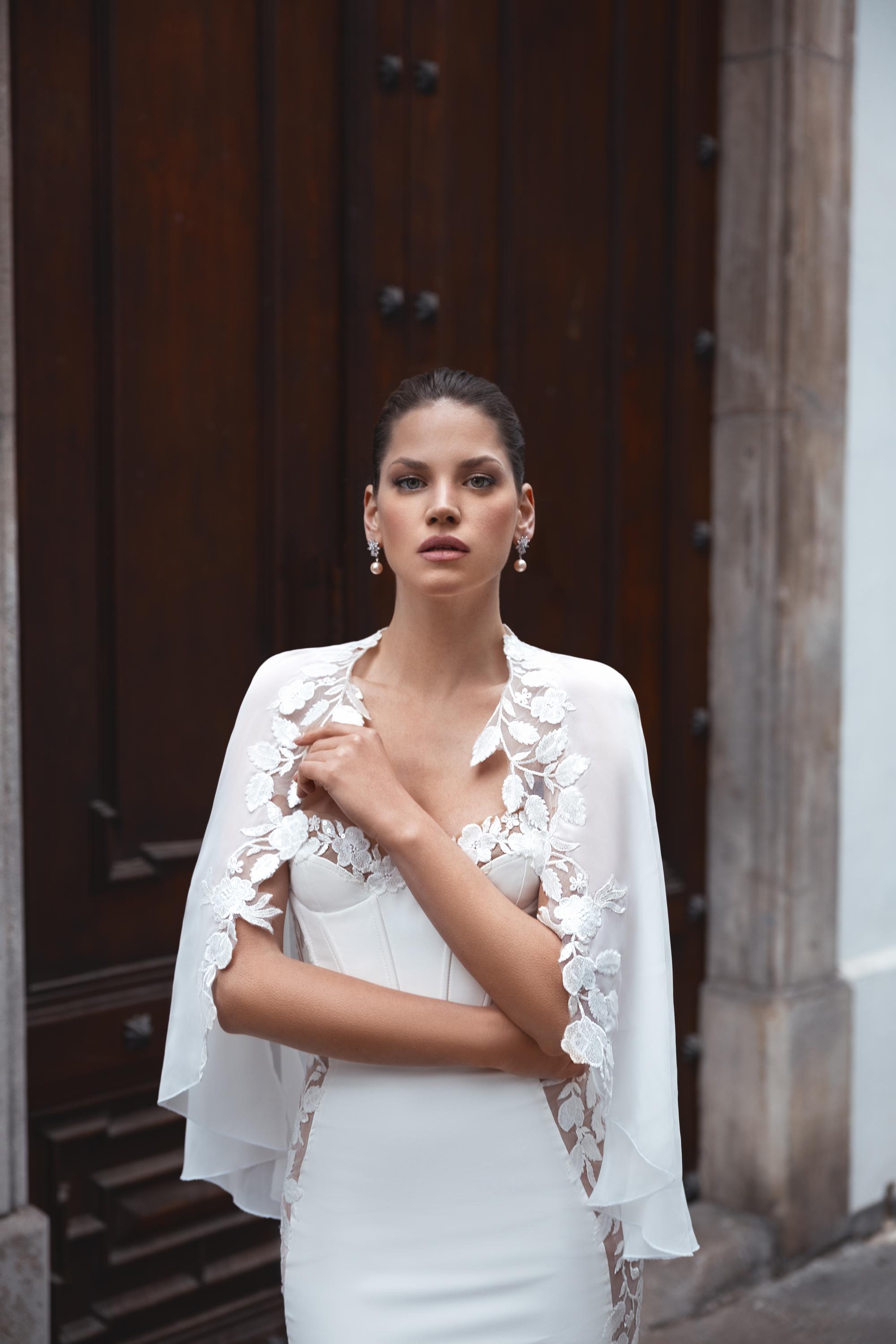 Nina MB25-9 – Mimosa by Julie Vino Wedding Dress