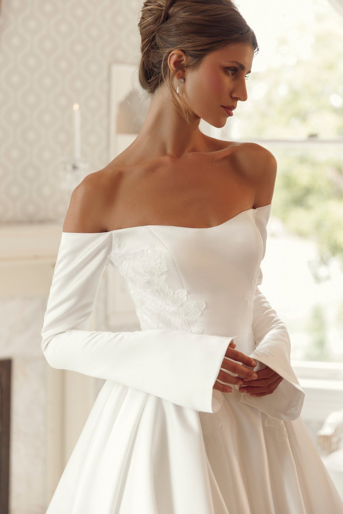 PR27-26 Lisette Pure by Julie Vino