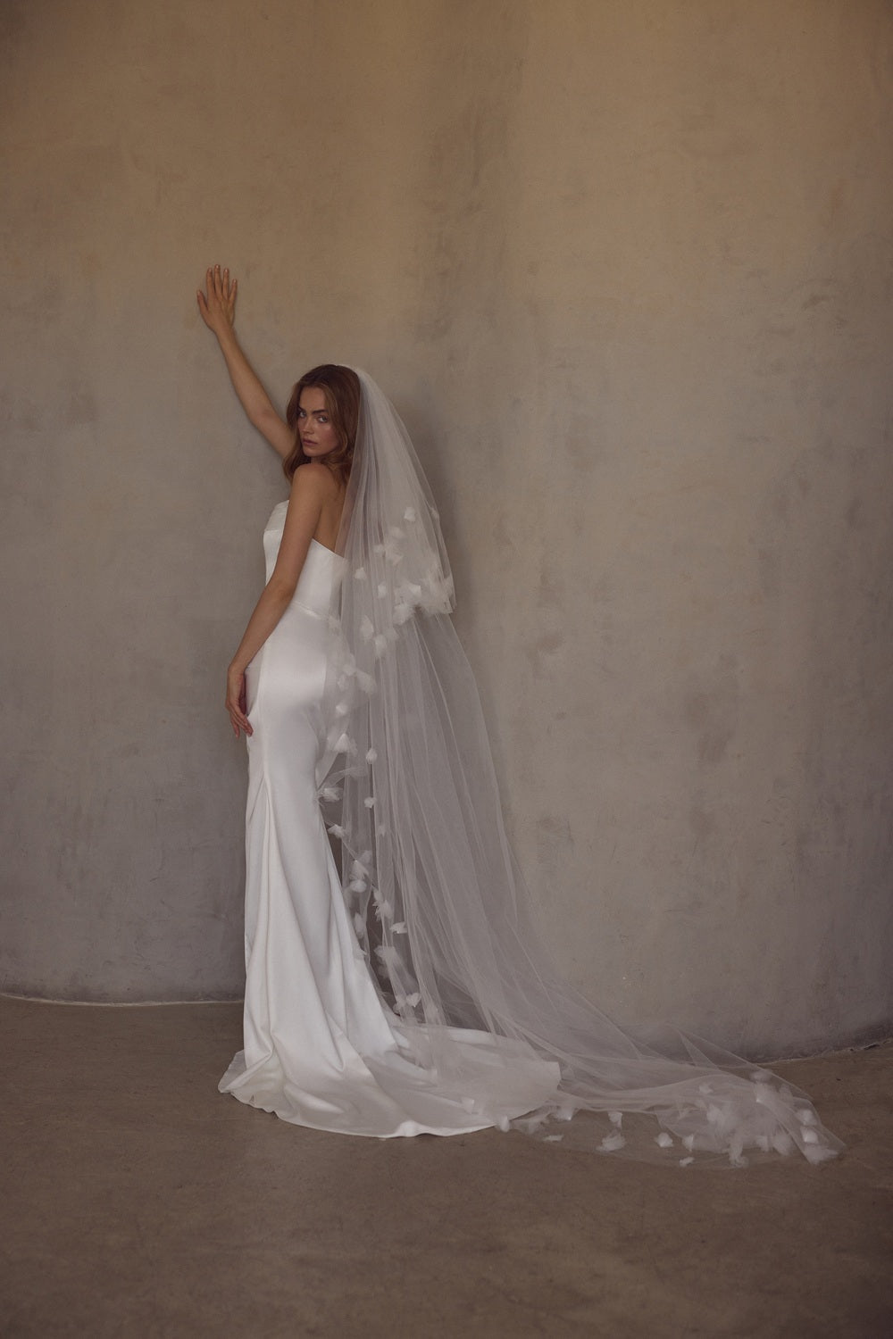 Amara PR27-4 White Symphony Pure by Julie Vino