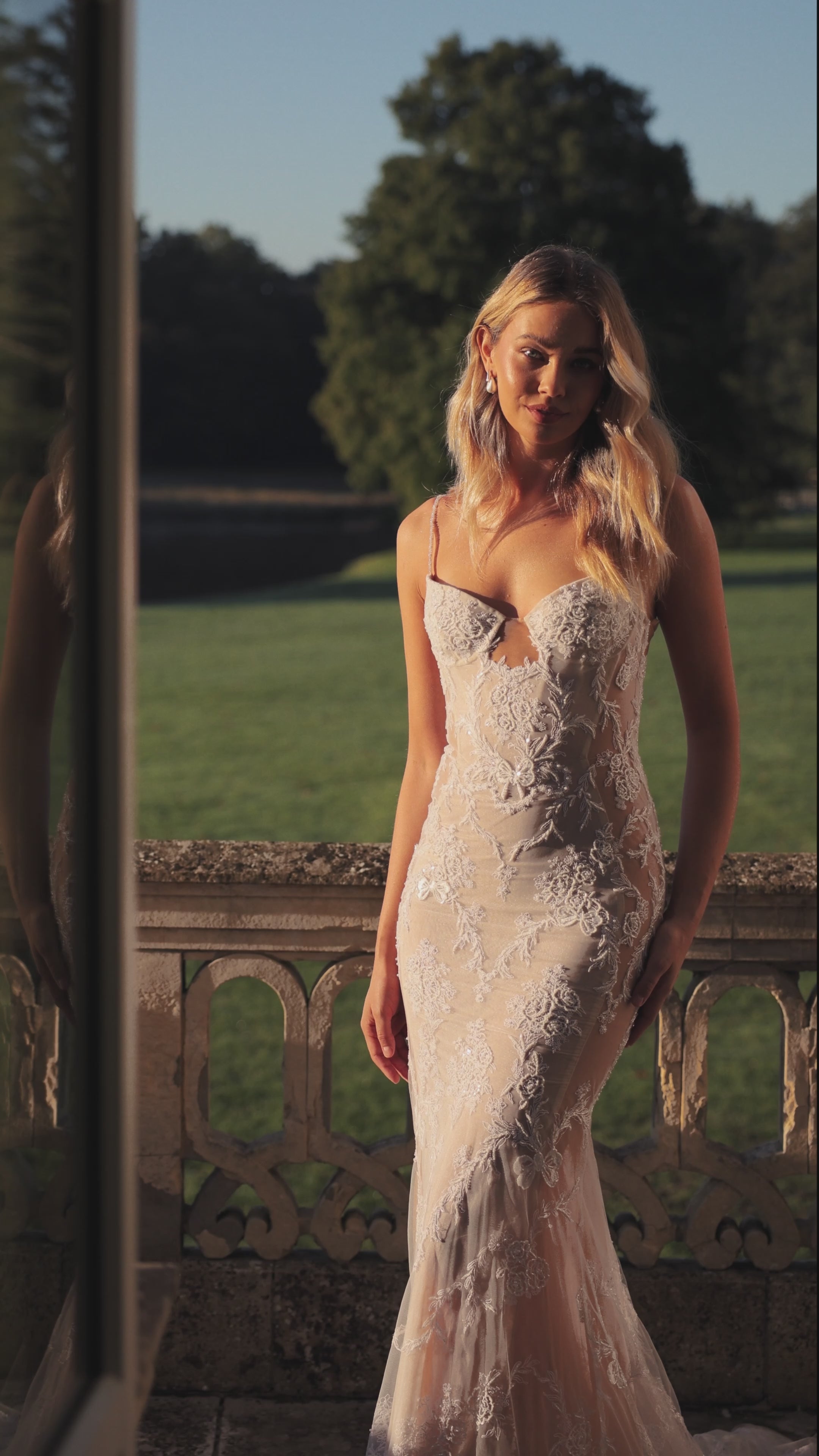 Noemia #2955 – Julie Vino Romanzo Wedding Dress