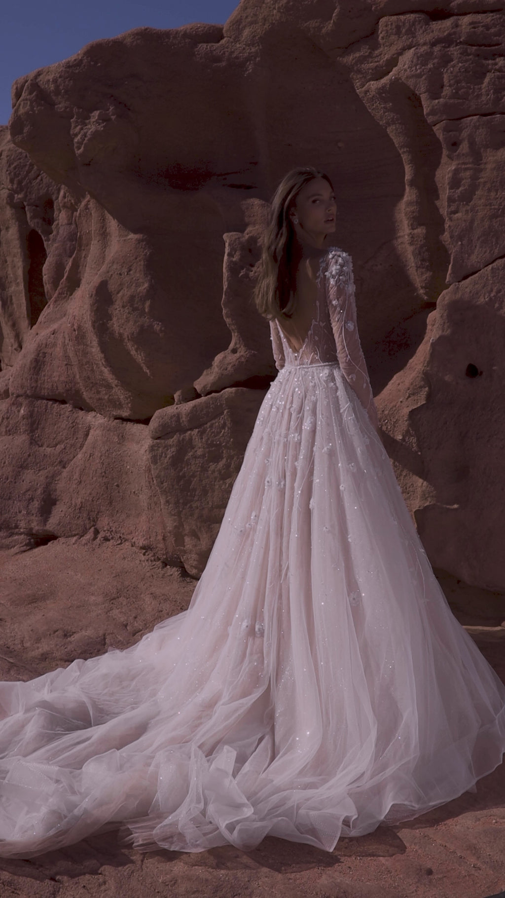 Charlotte #2601 – Julie Vino Red Rock Wedding Dress